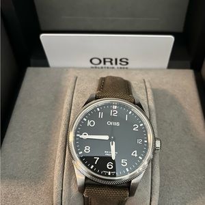 Oris BIG CROWN PROPILOT BIG DATE 41mm. Mint condition. ALL PAPERWORK, boxes